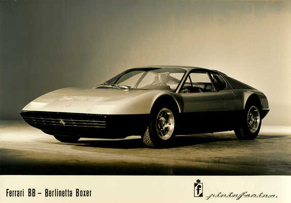 Презентационная папка «Стиль итальянского кузовостроения». М., 1979.